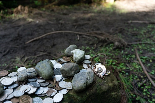 Coins found along Kumano Kodo